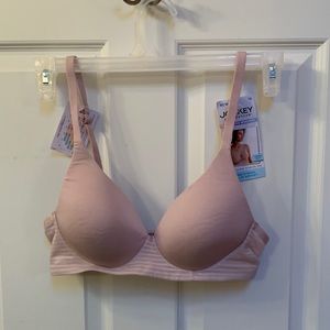 NWT Small Jockey Wire-free Convertible T-shirt bra